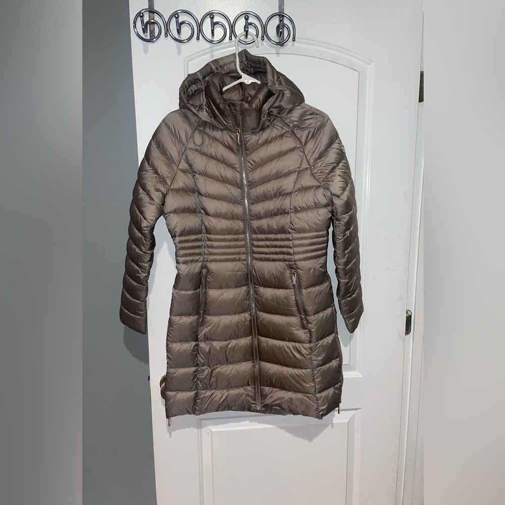 New! Michael Kors Quilted Nylon Puffer Coat 🧥 Small - Picture 4 of 8